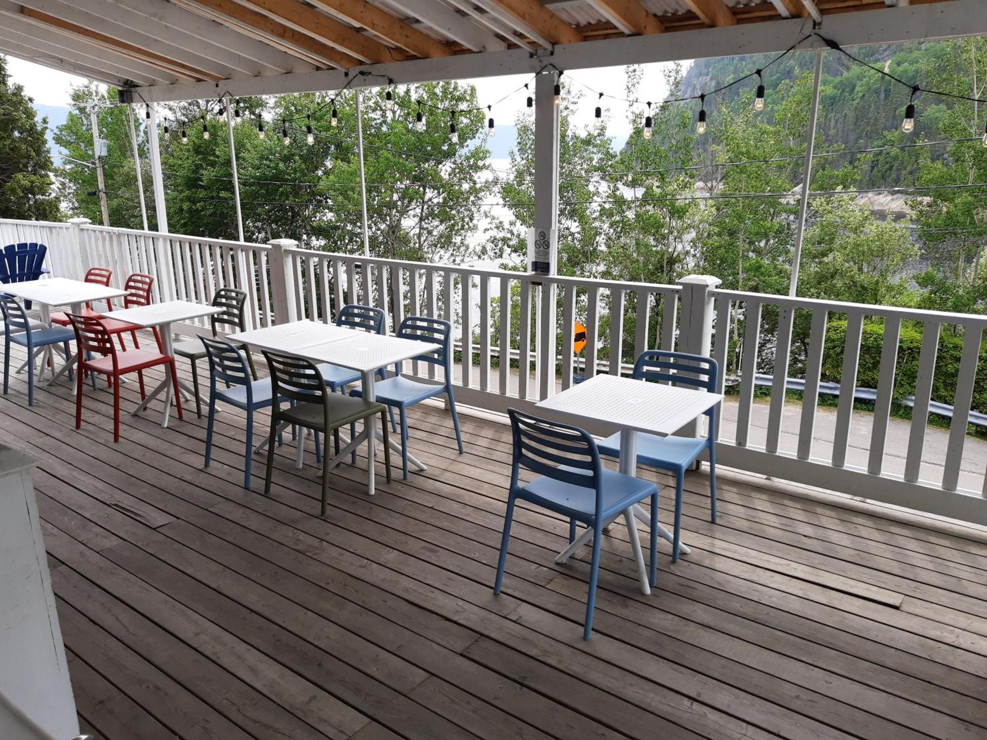 Auberge Aventure Rose Des Vents Sainte-Rose-du-Nord Dış mekan fotoğraf